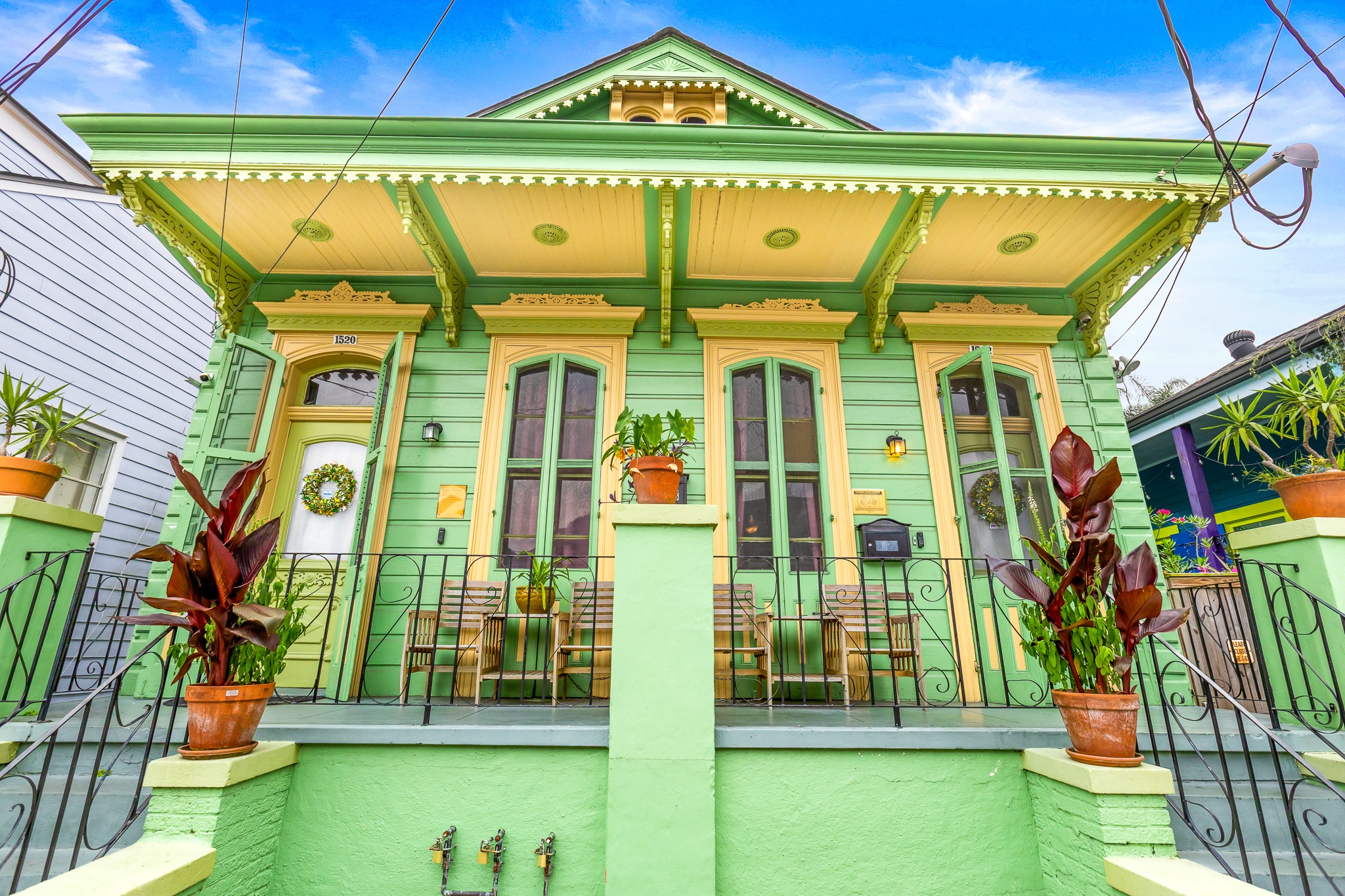 New Orleans — historic green cottage exterior